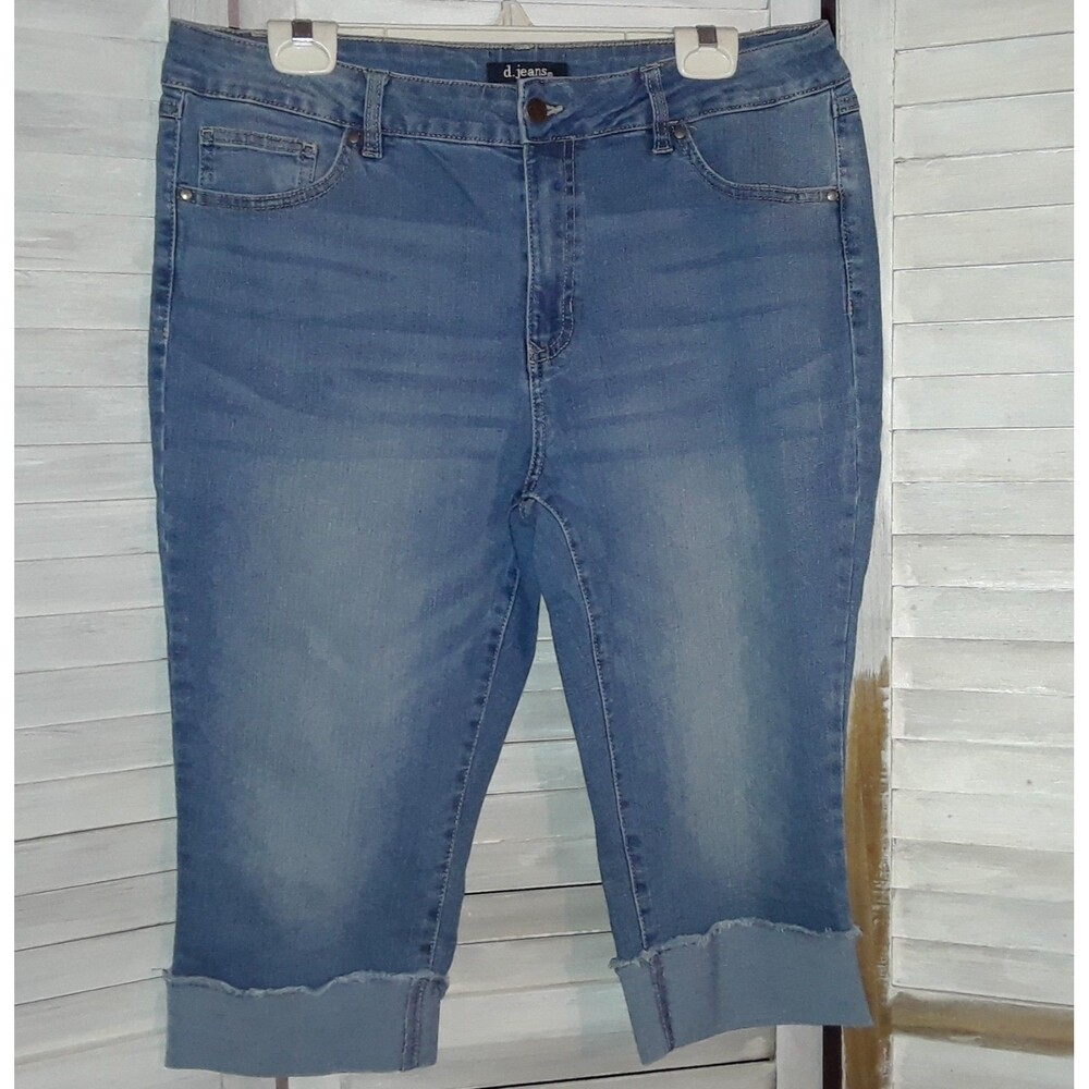 D.Jeans Women's Denim Capri Pants Size 16P Stretch Raw Cuffed Hem Blue Jeans